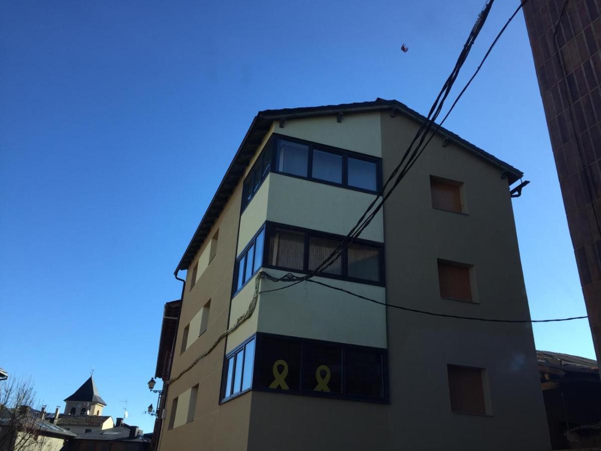 Apartament Central Amb Terrassa ألب المظهر الخارجي الصورة